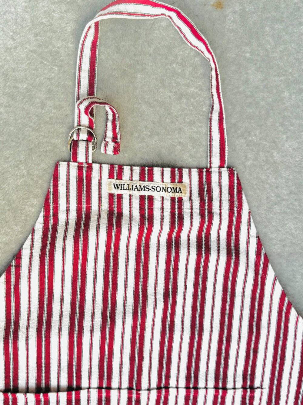 Willaims-Sonoma Classic Red White Green Stripes 100% Cotton Apron Pockets